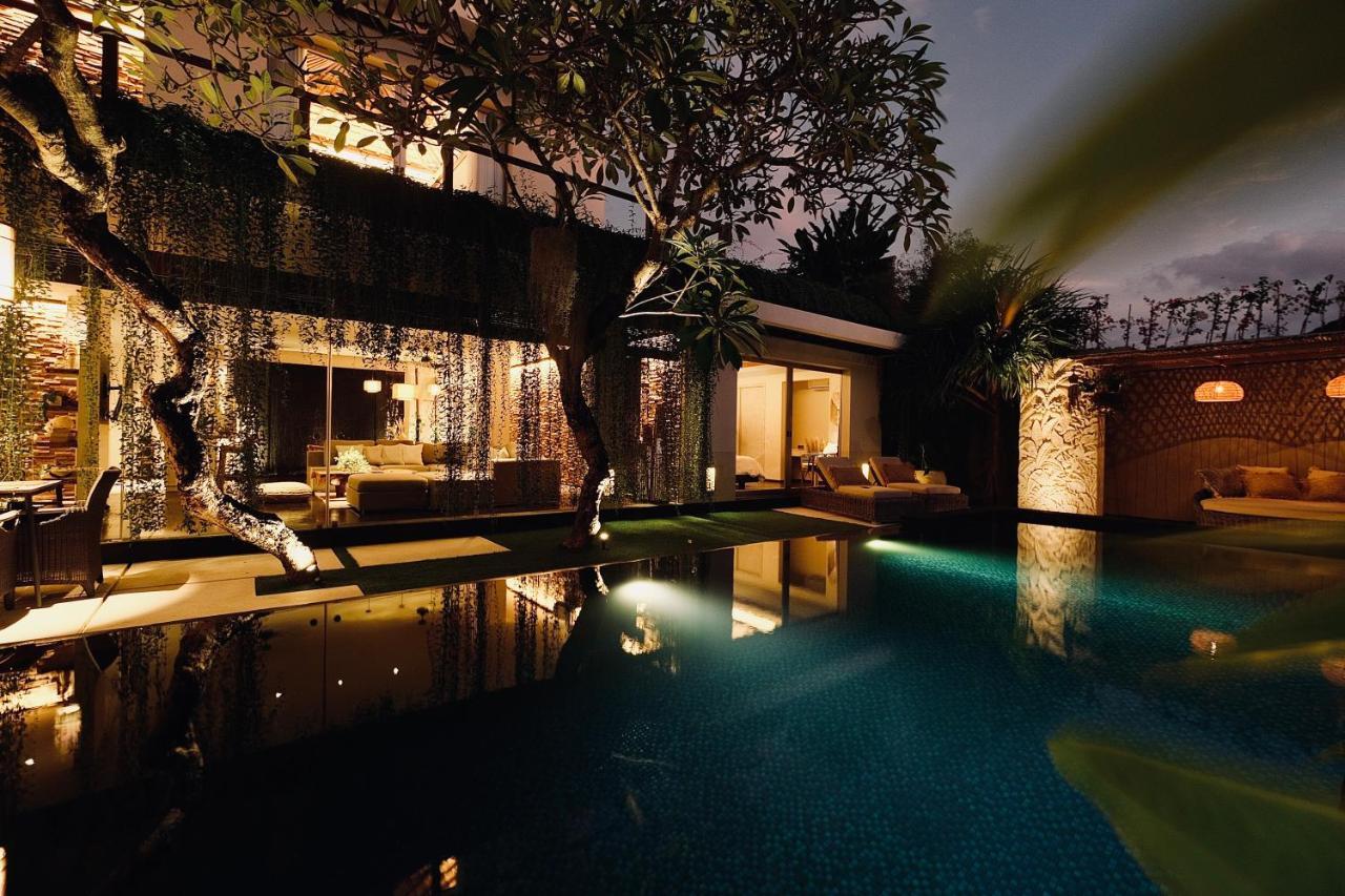 Sunset Palms Beach Villa Jimbaran  Exterior photo