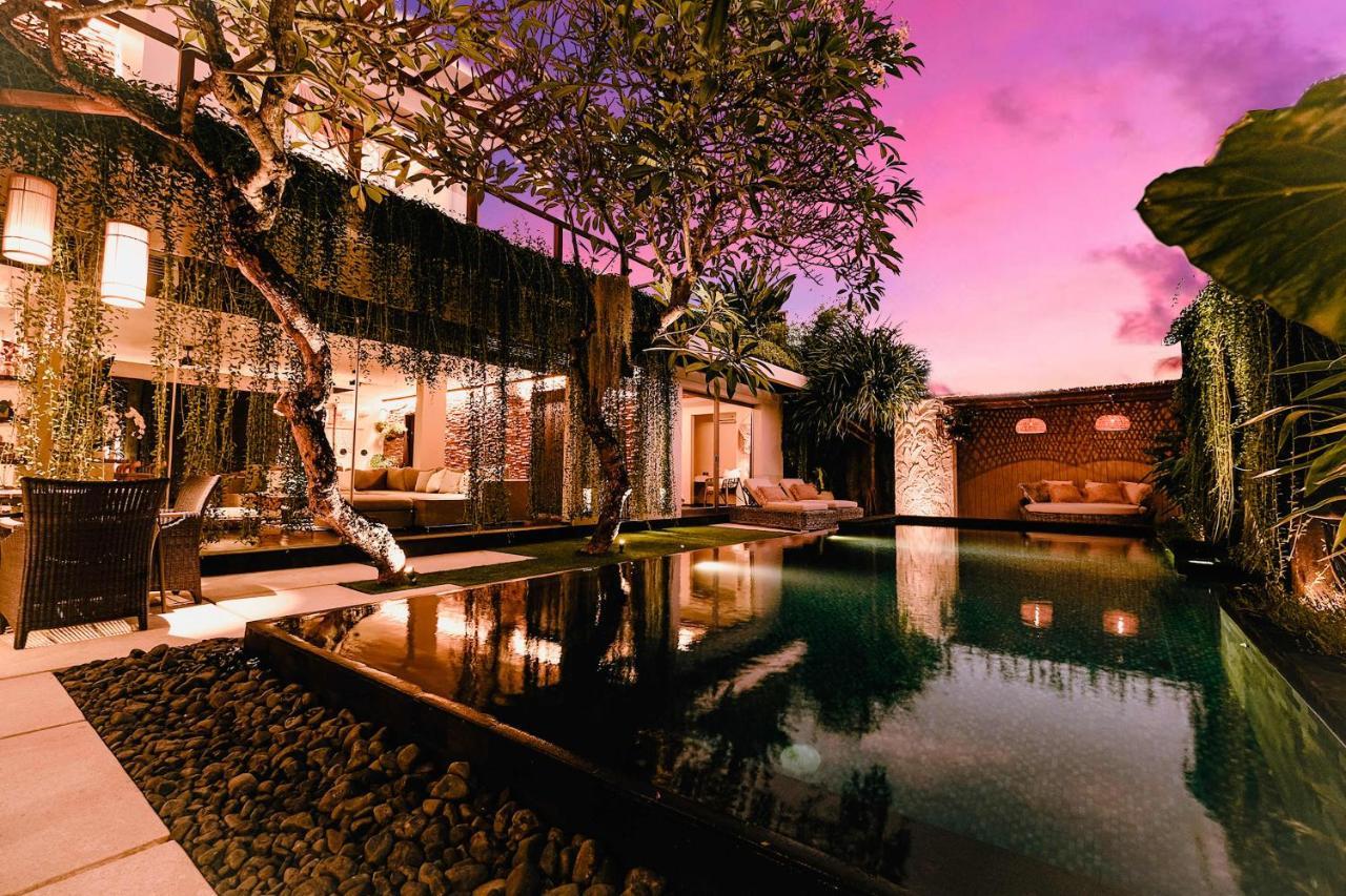 Sunset Palms Beach Villa Jimbaran  Exterior photo